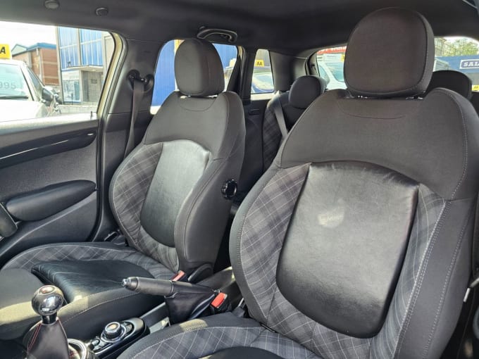 2025 Mini Hatch