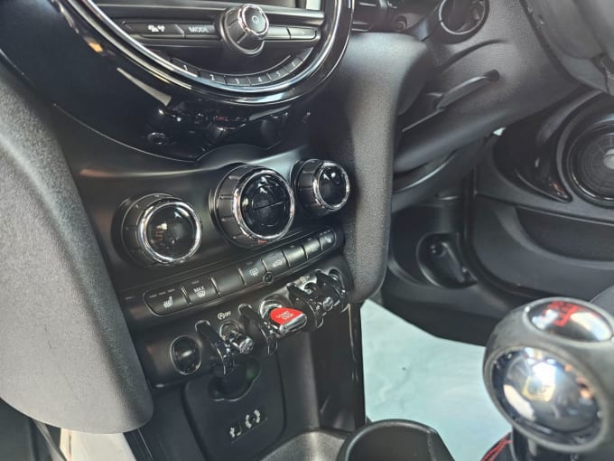 2025 Mini Hatch