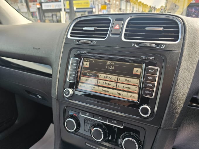 2025 Volkswagen Golf
