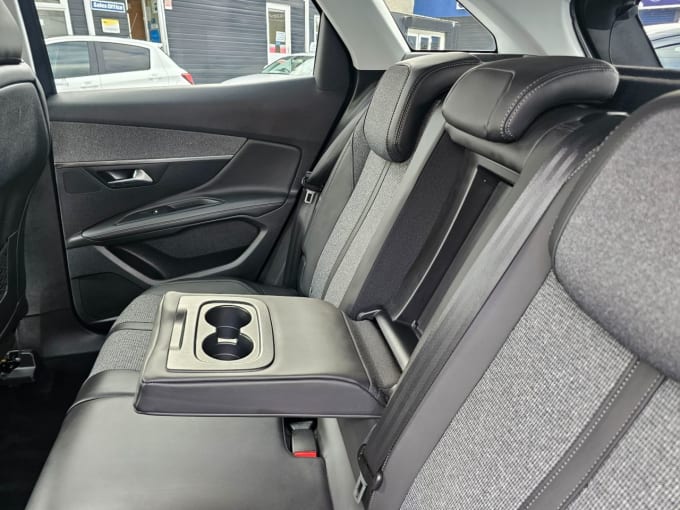 2025 Peugeot 3008