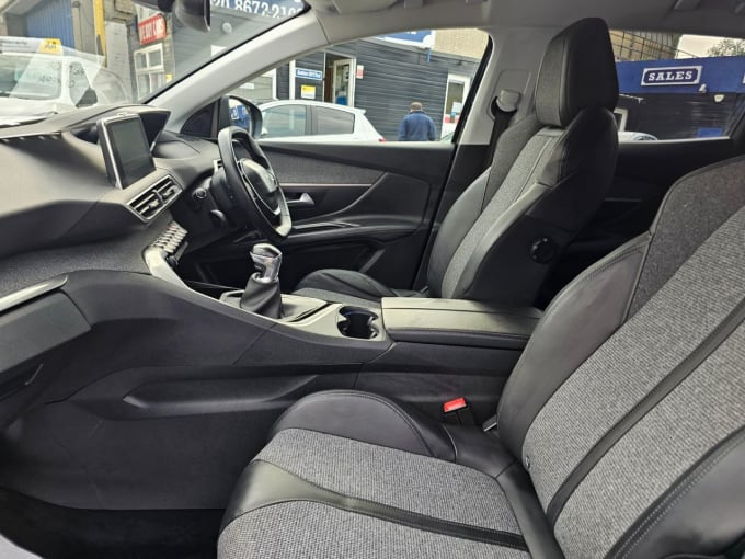 2025 Peugeot 3008