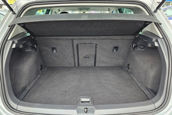 2025 Volkswagen Golf