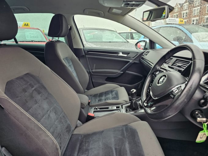 2025 Volkswagen Golf