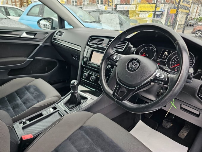 2025 Volkswagen Golf