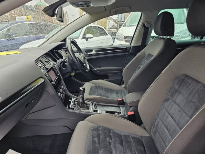 2025 Volkswagen Golf