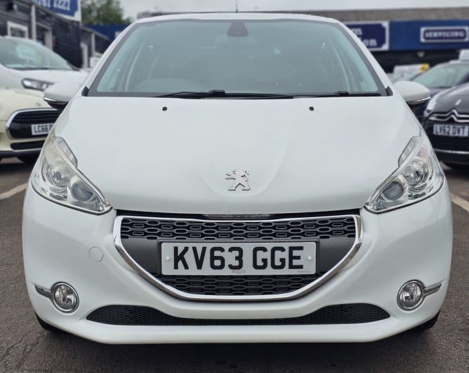 2025 Peugeot 208