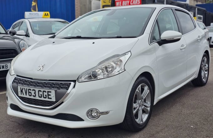 2025 Peugeot 208
