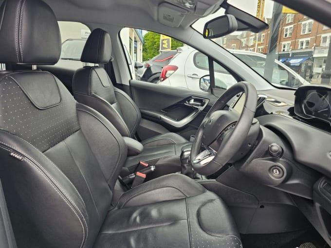 2025 Peugeot 208