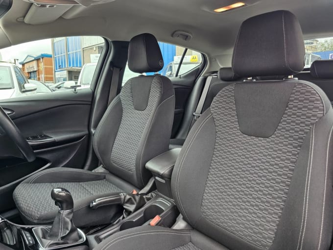 2025 Vauxhall Astra