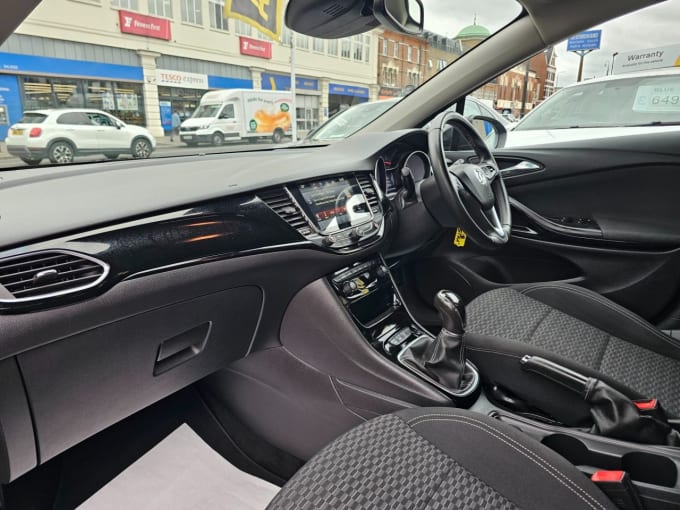 2025 Vauxhall Astra