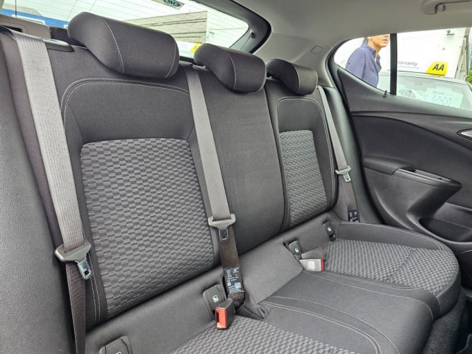 2025 Vauxhall Astra