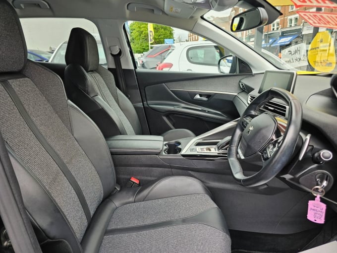 2025 Peugeot 3008