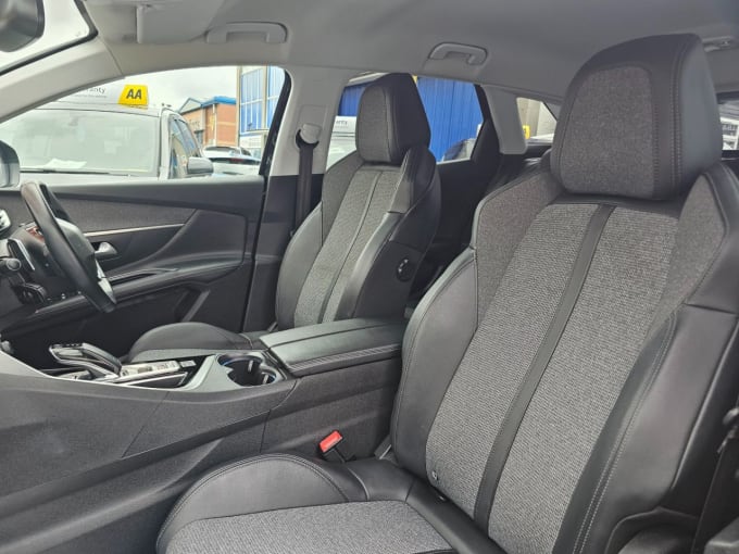 2025 Peugeot 3008