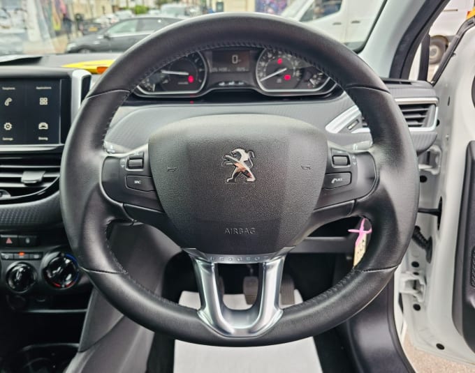 2025 Peugeot 208