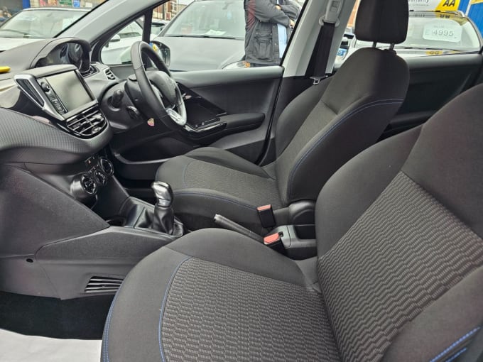 2025 Peugeot 208