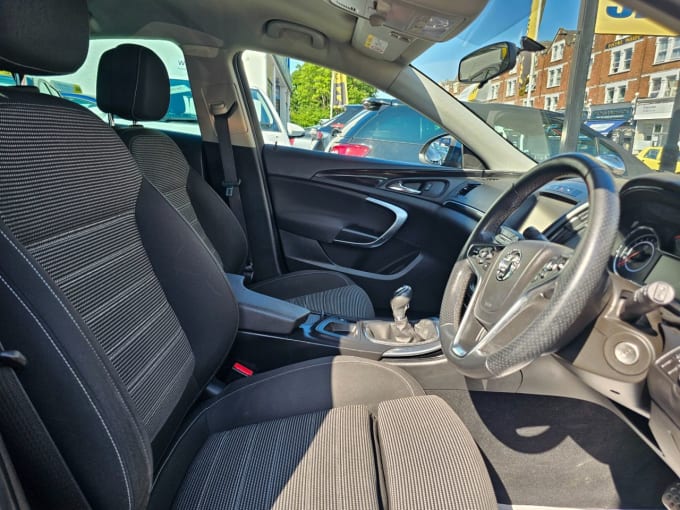 2025 Vauxhall Insignia