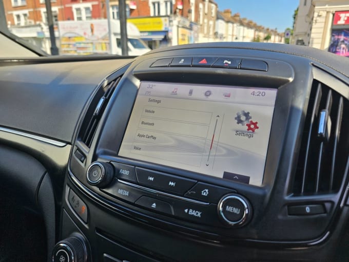 2025 Vauxhall Insignia