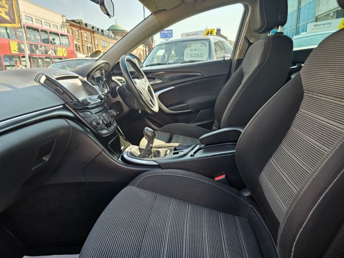 2025 Vauxhall Insignia
