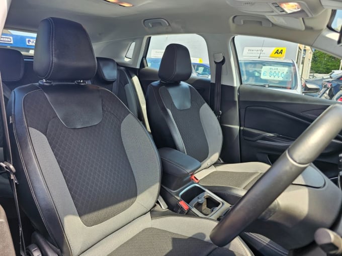 2025 Vauxhall Grandland X
