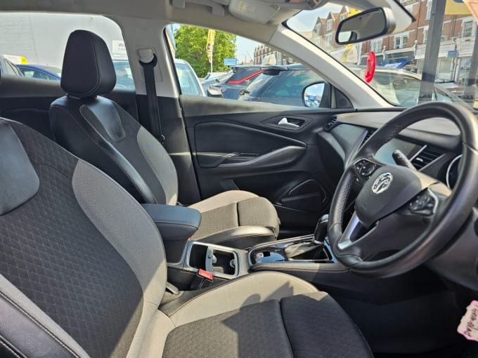 2025 Vauxhall Grandland X