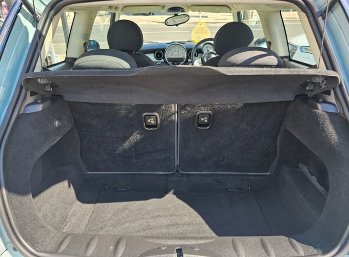 2025 Mini Hatch