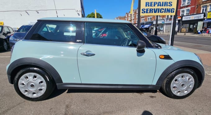 2025 Mini Hatch