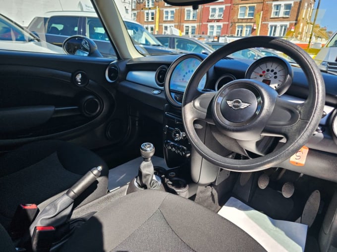 2025 Mini Hatch