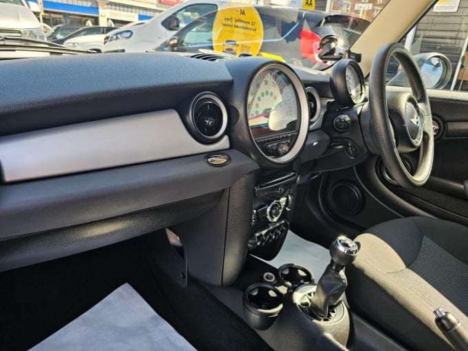 2025 Mini Hatch