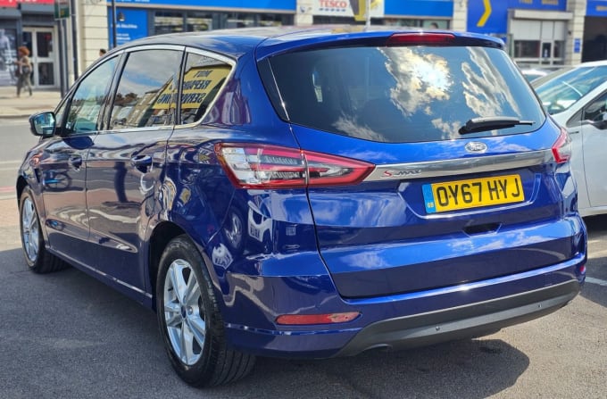 2025 Ford S-max