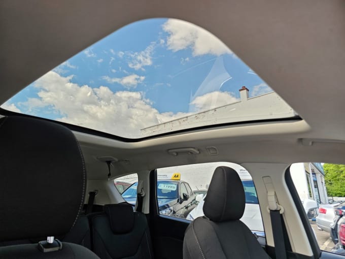 2025 Ford S-max