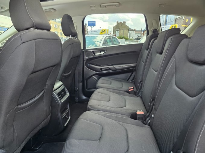 2025 Ford S-max