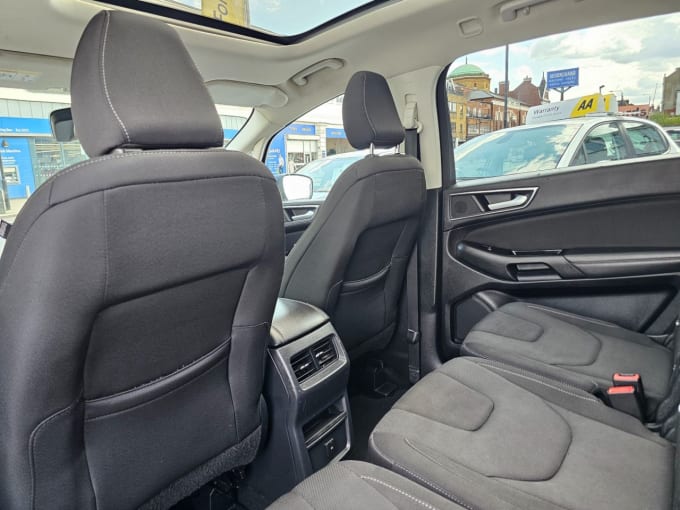 2025 Ford S-max