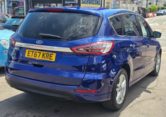2025 Ford S-max