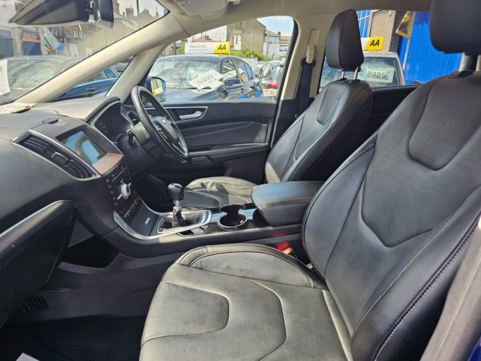 2025 Ford S-max