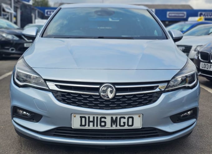 2025 Vauxhall Astra