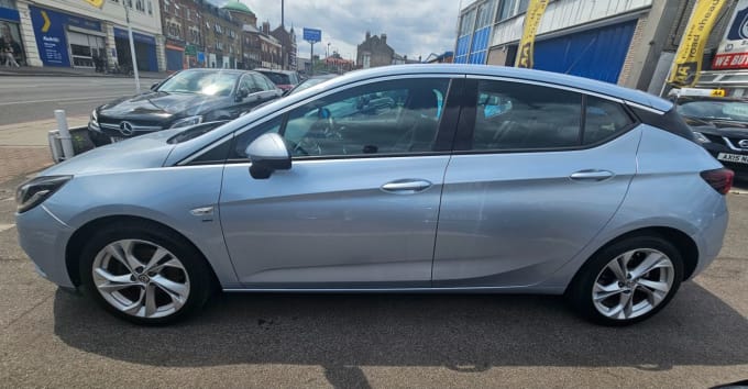 2025 Vauxhall Astra