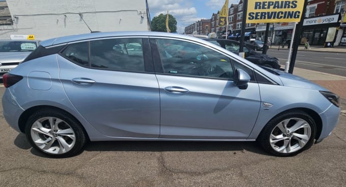 2025 Vauxhall Astra
