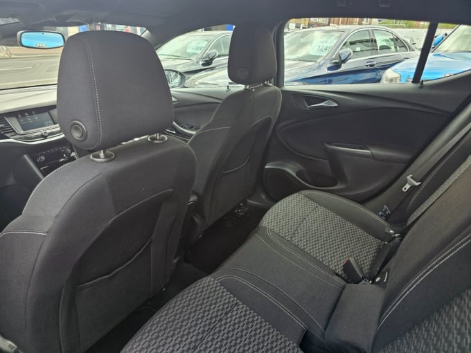 2025 Vauxhall Astra