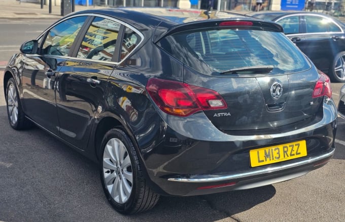 2025 Vauxhall Astra