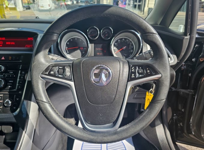 2025 Vauxhall Astra