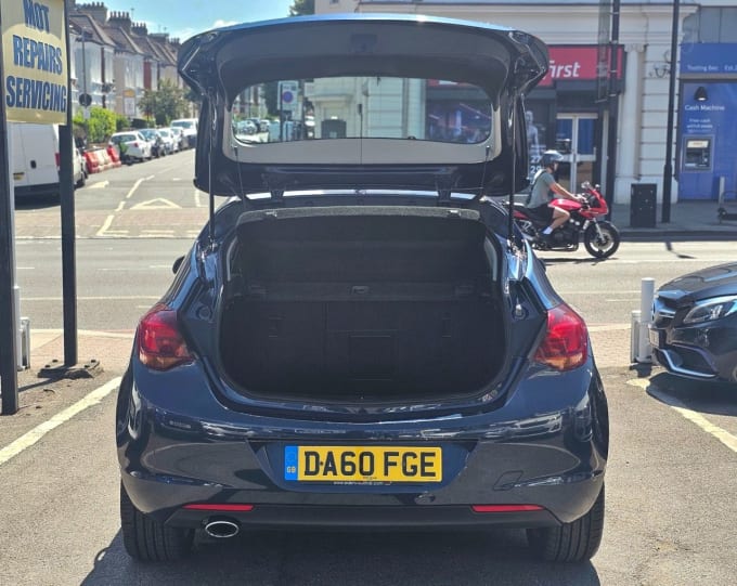 2025 Vauxhall Astra