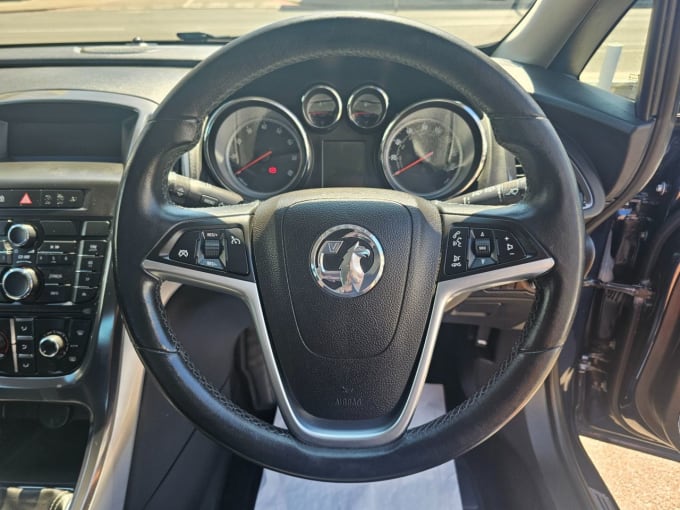 2025 Vauxhall Astra