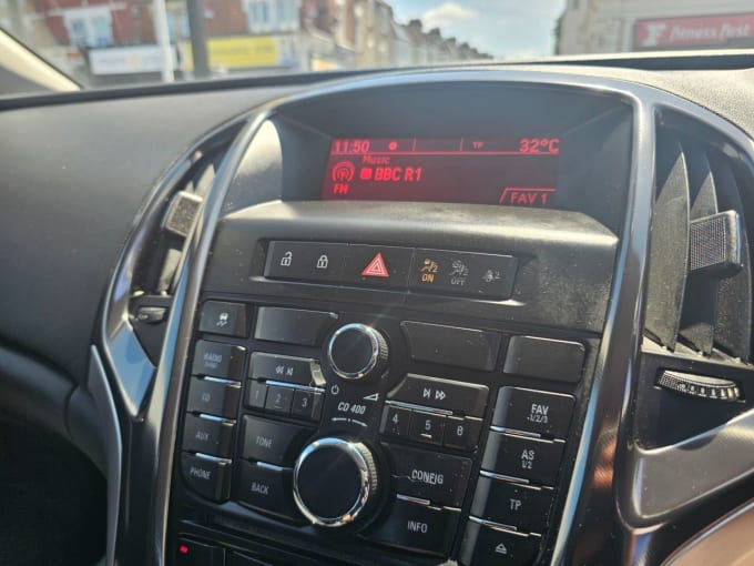 2025 Vauxhall Astra