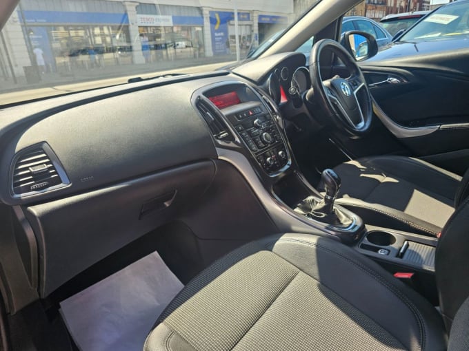 2025 Vauxhall Astra