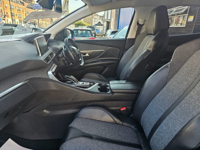 2025 Peugeot 3008