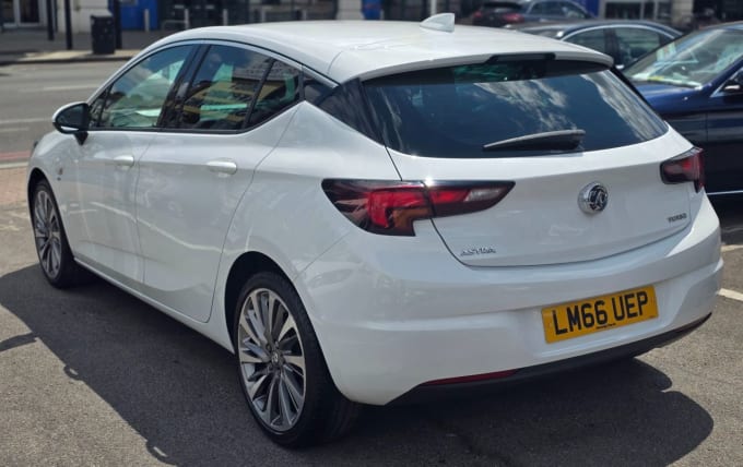 2025 Vauxhall Astra