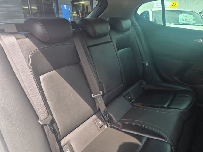 2025 Vauxhall Astra
