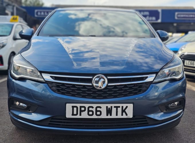 2025 Vauxhall Astra