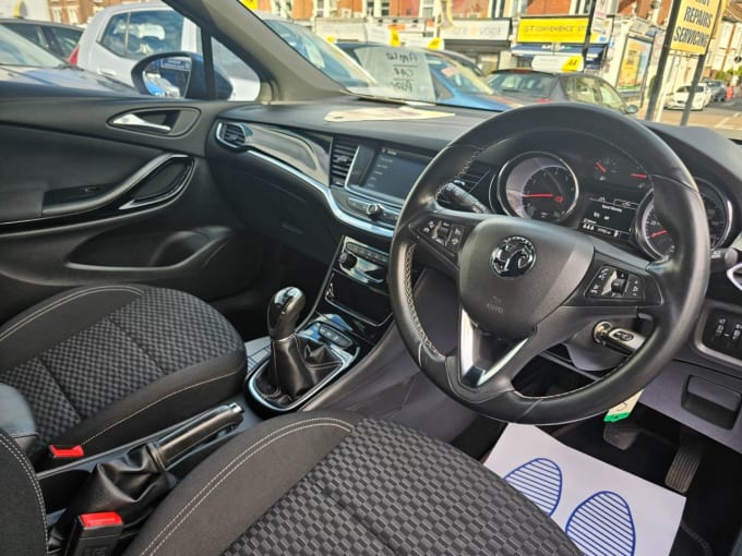 2025 Vauxhall Astra