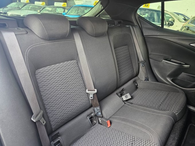 2025 Vauxhall Astra